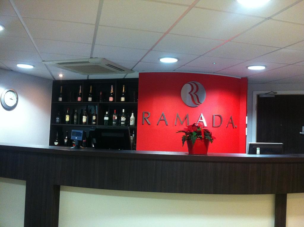 Hotel Ramada London Stansted Airport Bishop's Stortford Zewnętrze zdjęcie